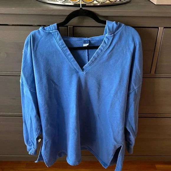 Old Navy Blue Sweatshirt Size large! - Picture 1 of 3